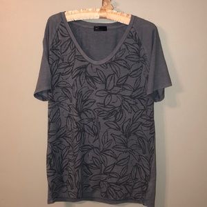 Gap Tee